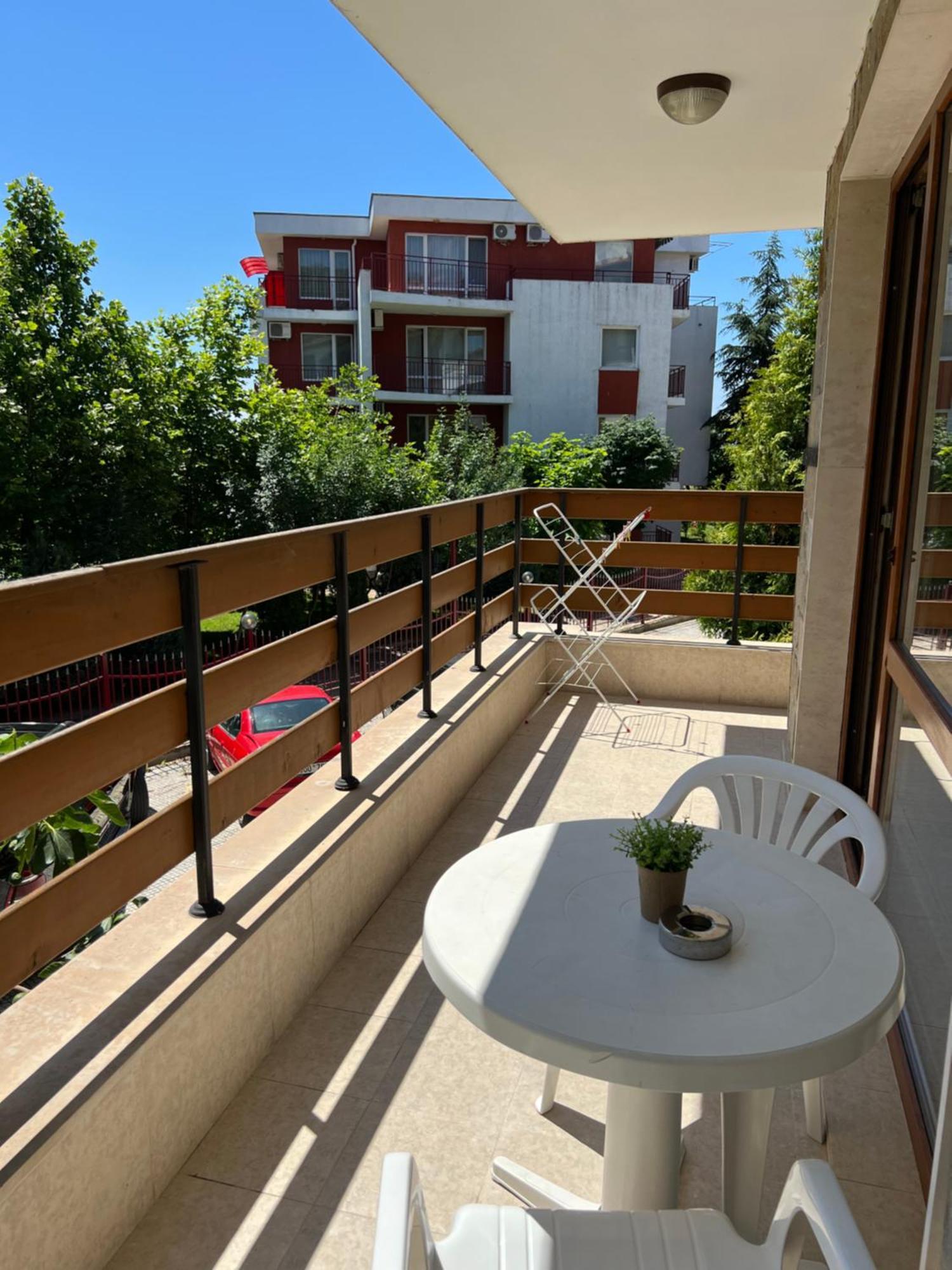 Apartment Robinson Beach Elenite First Line Sveti Vlas Extérieur photo